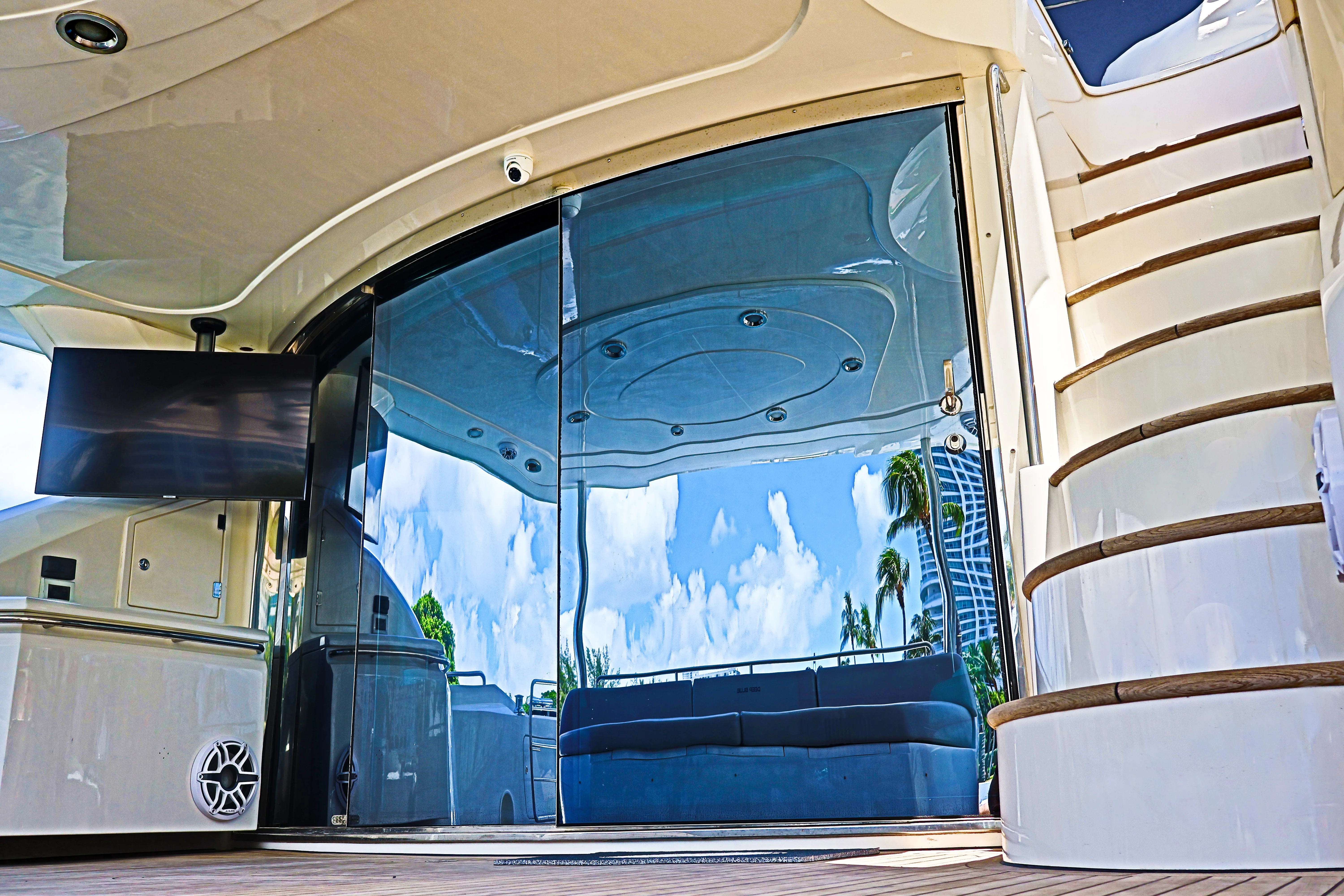 90ft Sunseeker Deep Blue deck area
